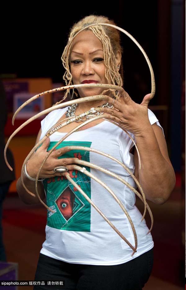 Ongle Les Plus Long Du Monde Elle a les plus longs ongles du monde | Lebabi.net Abidjan - Côte d'Ivoire