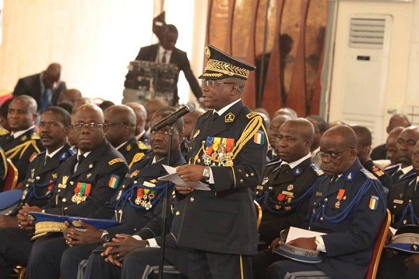 Côte d'Ivoire : l'armée restitue des propriétés occupées par des soldats depuis la crise