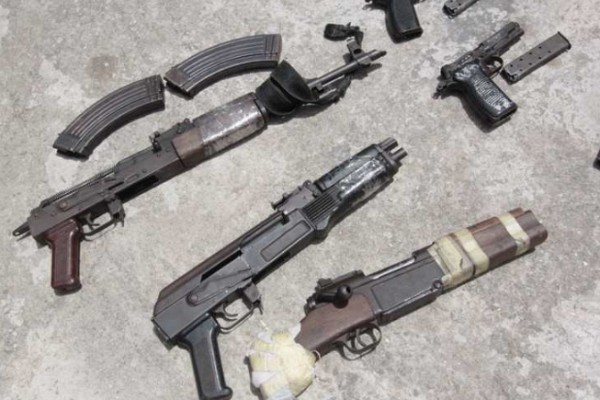 Marcory : Des armes, un important lot de munitions et une matraque saisies dans un domicile