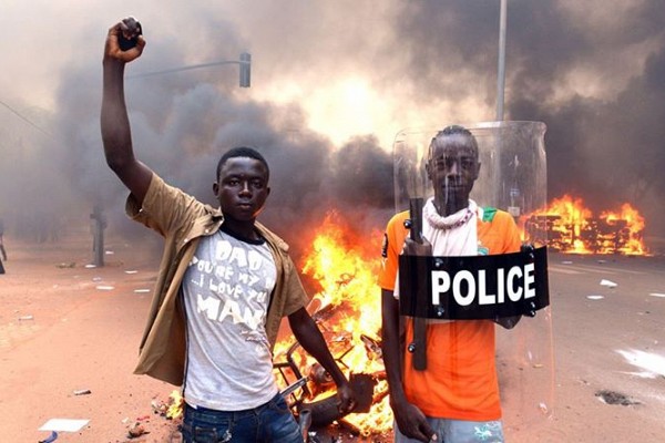 Manifestations devant l'Ambassade et le Consulat du Burkina à Abidjan pour réclamer le droit de vote de la diaspora