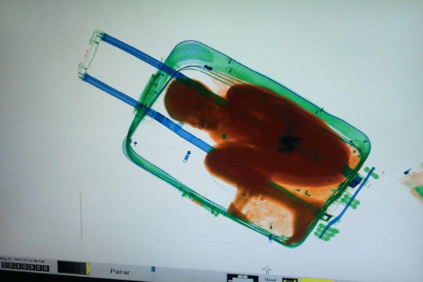 Espagne : L'enfant ivoirien découvert dans une valise a obtenu une carte de séjour provisoire