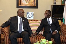 Sommet de l'UA : Ouattara et Kaboré bras dessus, bras dessous 