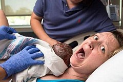 Elle ne s'attendait vraiment pas à accoucher d'un garçon Elle ne s'attendait vraiment pas à accoucher d'un garçon