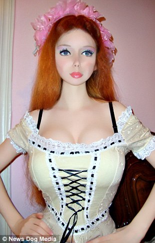 (Photos) Lolita, 16 ans, veut devenir une Barbie humaine 