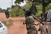 Les mutins tiennent Bouaké, les habitants souffrent (REPORTAGE)