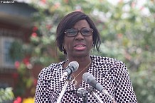 Lutte contre la fraude : Kandia Camara ‘’broie ‘’ 2635 téléphons potables