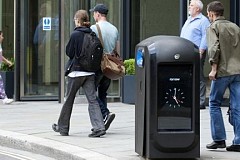 Londres : des poubelles qui collectent les données des smartphones font scandale
