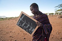 L'UNESCO récompense des programmes d'alphabétisation au Bangladesh, en Côte d'Ivoire, en Inde, en Namibie et au Tchad