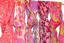 Cinq techniques pour porter le foulard sur la tête