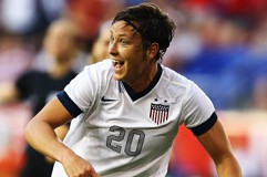Mariage gay: Abby Wambach, star du foot féminin, s'est mariée avec une coéquipière Mariage gay: Abby Wambach, star du foot féminin, s'est mariée avec une coéquipière