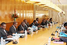 Le gouvernement ivoirien annonce le recrutement de 15 000 fonctionnaires en 2014