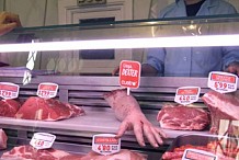 Halloween : les supermarchés Europris mettent en vente de faux membres humains au rayon viande