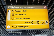 Aéroport d'Amsterdam: deux Équatoriennes cachaient 400 000 euros dans leur corps.