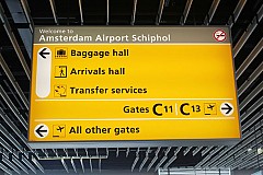 Aéroport d'Amsterdam: deux Équatoriennes cachaient 400 000 euros dans leur corps.