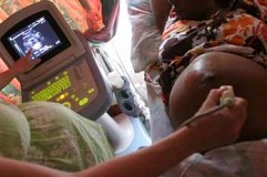 (VIDEO) Abdou Baldé décide de se suicider aprés avoir découvert que sa femme était enceinte d’un autre. (VIDEO) Abdou Baldé décide de se suicider aprés avoir découvert que sa femme était enceinte d’un autre.