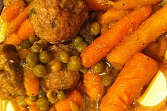 Tajine aux boulettes de viande.