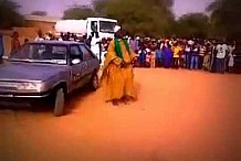 (VIDEO) Une voiture qui obéit aux ordres d’un marabout et roule !!!