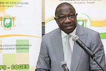 Formation des conseillers municipaux de Treichville / Albert Amichia : « La décentralisation et la communalisation connaissent un recul en Côte d’Ivoire »