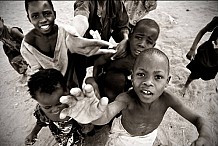 Un enfant sur 10 meurt avant l’âge de 5 ans en Côte d'Ivoire (UNICEF).
