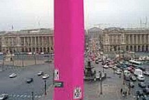 Un préservatif géant dans le centre-ville de Charleroi