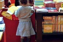 A seulement 5 ans, elle a déjà lu 875 livres en un an. A seulement 5 ans, elle a déjà lu 875 livres en un an.