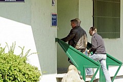 Violée par son père, une fillette finit à l'hôpital.