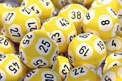 Elle a les bons numéros, mais joue au mauvais jeu. Elle a les bons numéros, mais joue au mauvais jeu.