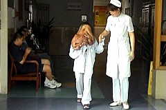 Huang, l'Elephant man du Hunan, a été opéré d'une tumeur d'un kilo et demi. Huang, l'Elephant man du Hunan, a été opéré d'une tumeur d'un kilo et demi.