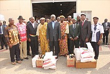 Fêtes de fin d’année : le président Ouattara soulage 26.000 familles du district d’Abidjan