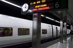 Elles paient des ados pour qu'ils les agressent Elles paient des ados pour qu'ils les agressent