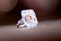 Ils volent une bague à 245.000 euros... sous le nez des vendeurs Ils volent une bague à 245.000 euros... sous le nez des vendeurs