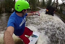 (VIDEO) Il surfe en wakeboard sur les routes inondées d'Angleterre.