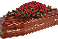 Abobo: Un cadavre reçoit un coup de fil depuis son cercueil et créé la panique. Abobo: Un cadavre reçoit un coup de fil depuis son cercueil et créé la panique.