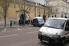 Plaisir : un septuagénaire agresse sexuellement une mineure aveugle Plaisir : un septuagénaire agresse sexuellement une mineure aveugle