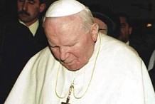 Une fiole contenant le sang de Jean Paul II volée.
