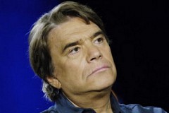 Bernard Tapie hospitalisé après avoir été renversé à vélo Bernard Tapie hospitalisé après avoir été renversé à vélo