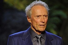 Clint Eastwood sauve la vie d'un homme qui s'étouffait lors d'une réception