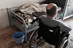 Marseille : il attache son cousin handicapé pour le frapper