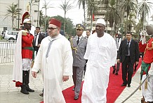 Le Roi Mohammed VI à la Grande mosquée de Riviera d’Abidjan pour la prière de Vendredi
