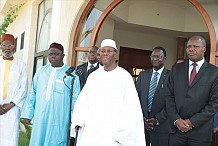 Alassane Ouattara « remercie » Yahya Jammeh pour son attention « fraternelle »