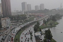Abidjan : avant la pluie / Ce qui explique les vents violents
