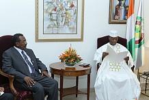 Alassane Ouattara assure que sa « convalescence est quasiment terminée»  