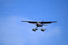 Le pilote s'effondre, le passager prend les commandes Le pilote s'effondre, le passager prend les commandes