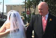 Découvrez la mariée la plus irrespectueuse du monde (vidéo)
