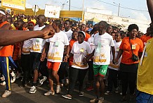 FEMUA 7: cross populaire dans les rues de Yopougon