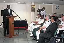 Golfe de Guinée : la sécurité maritime au centre d'un séminaire à bord d'un navire français à Abidjan