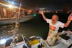Un sexagénaire parcourt 8.000 km à travers l'Atlantique en kayak Un sexagénaire parcourt 8.000 km à travers l'Atlantique en kayak