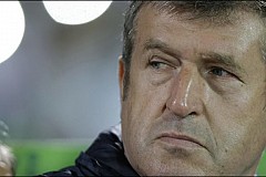 L'entraîneur de la Bosnie prône la masturbation L'entraîneur de la Bosnie prône la masturbation