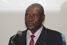 Le Premier ministre ivoirien face à la presse, lundi
