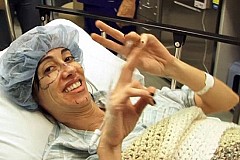 Elle claque 15.000 $ pour être belle sur ses selfies Elle claque 15.000 $ pour être belle sur ses selfies